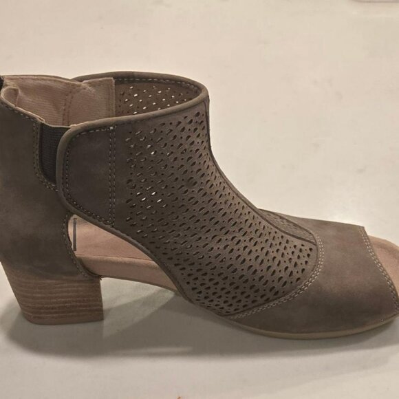 Open Toe Booties - Picture 6 of 8